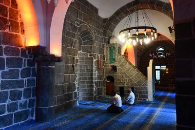 Interior 0