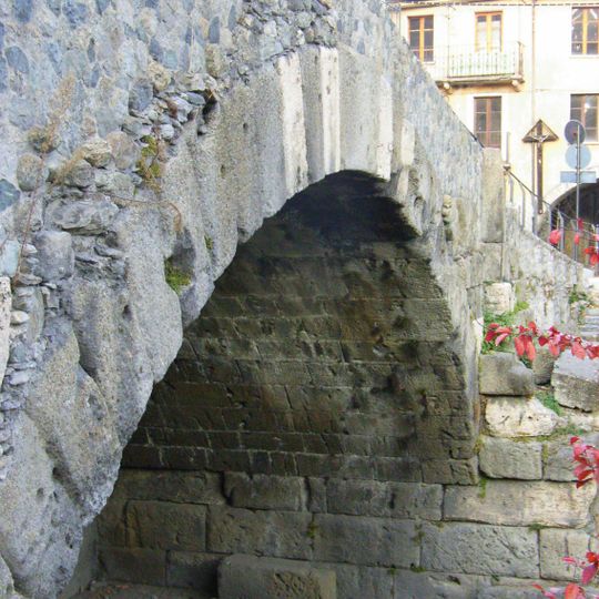 Ponte di pietra di Aosta