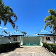Ban Good Beach Front Hotel