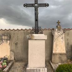 Cemetery cross of Pizay