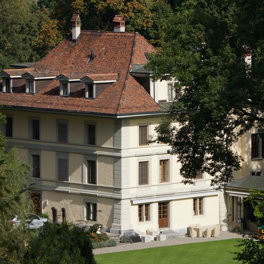 Rörswil country estate with park