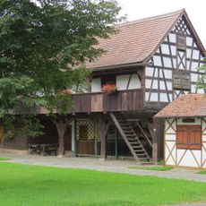 Remisen- und Stallgebäude