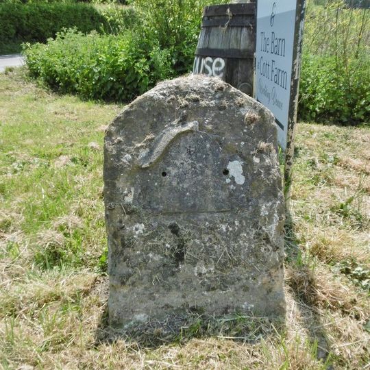 Milestone At Ngr 49151268