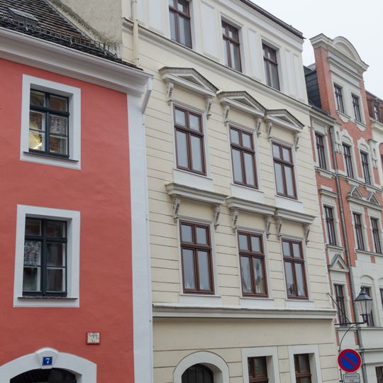 Wohnhaus in geschlossener Bebauung Fleischerstraße 8