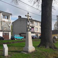 Kříž v Drahotíně u bytovek