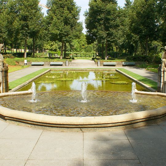 Decorative fountain complex Rose Garden Bern