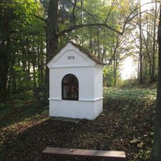 Kaplička východně od Nepomuku