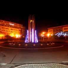 Kašna na náměstí 28. října v Luhačovicích