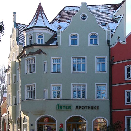 Wohn- und Geschäftshaus in Ecklage