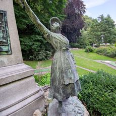 Statue