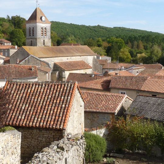 Nanteuil-en-Vallée