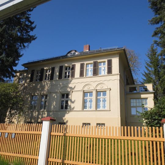 Mietvilla mit Garten und Einfriedung Flemmingstraße 2a