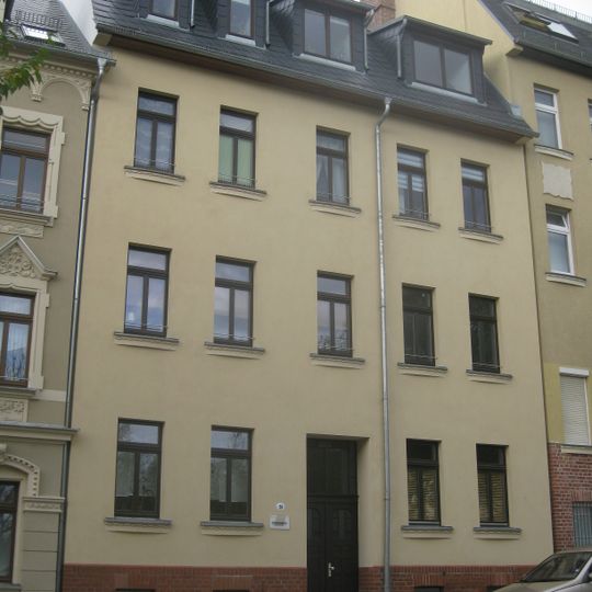 Mietshaus in geschlossener Bebauung Mosenstraße 9