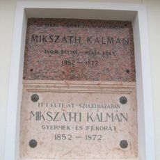 Rodinný dom spisovateľa, tabuľa pamätná