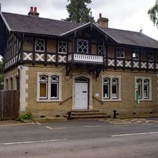 The Entrance Lodge