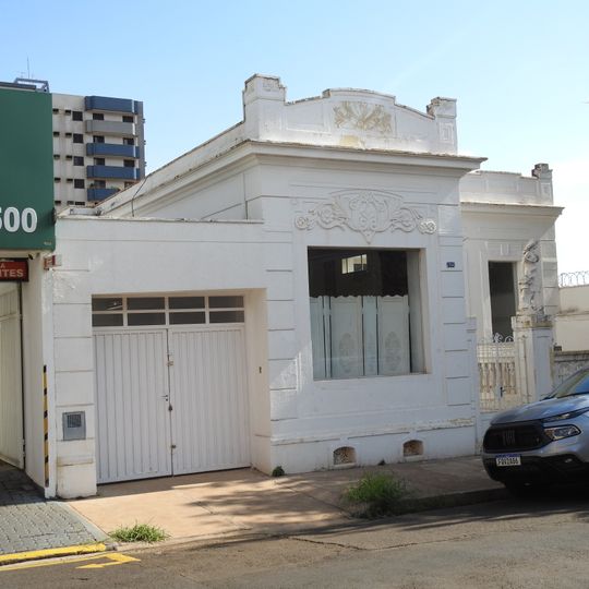 Imóvel à Rua Marechal Deodoro, nº 2364