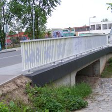 Most Vladycké ulice přes Měcholupský potok