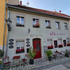 Wohnhaus in geschlossener Bebauung Schloßstraße 5