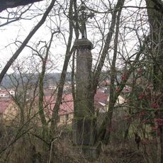 Kříž na svahu nad Dolní Kamenicí