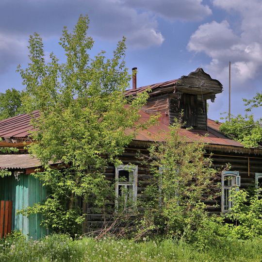 Дом жилой для служащих