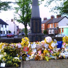 Rothley War Memorial and Walls