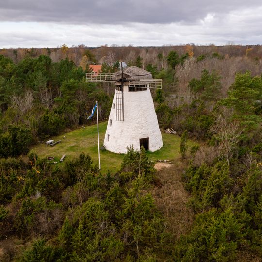 Kassari mõisa tuuleveski