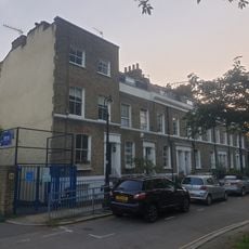20, Hanover Gardens Se11