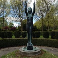 Statue