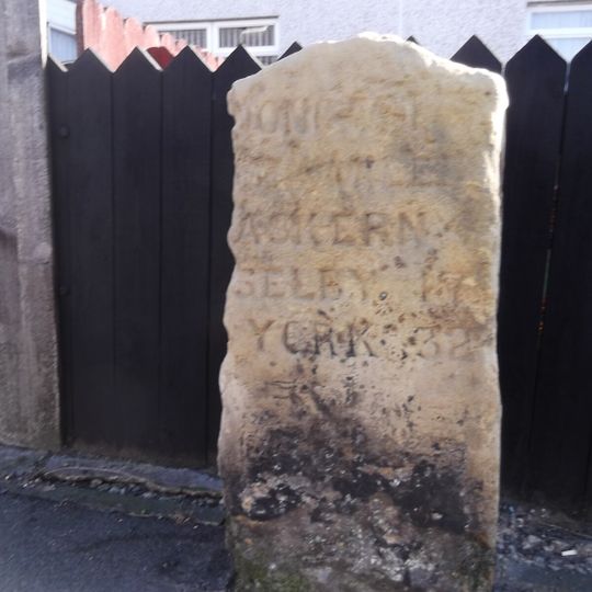 Milepost Opposite Northern Junction With Rosendale Road