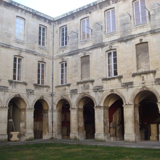 Musée archéologique de Nîmes