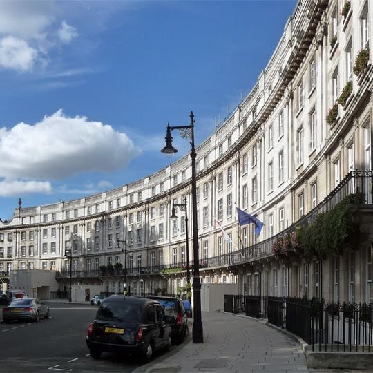 16-30, Wilton Crescent Sw1