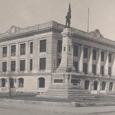 Soldiers and Sailors Monument