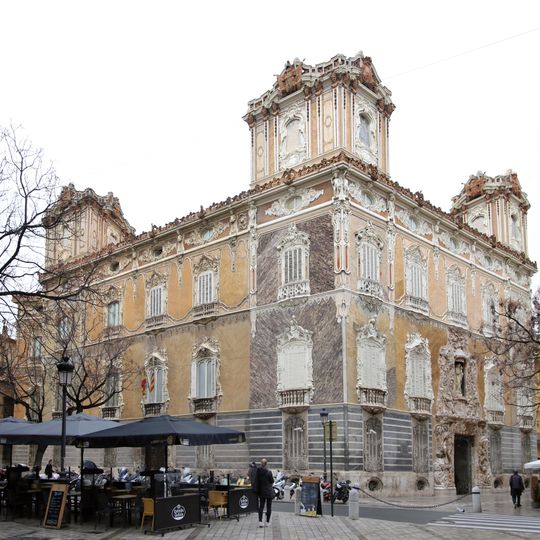 National Museum of Ceramics and Sumptuary Arts González Martí.
