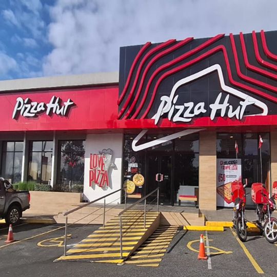 Pizza Hut • Revolución