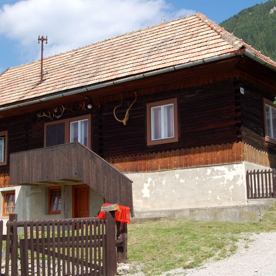 Roľnícka usadlosť, dom ľudový