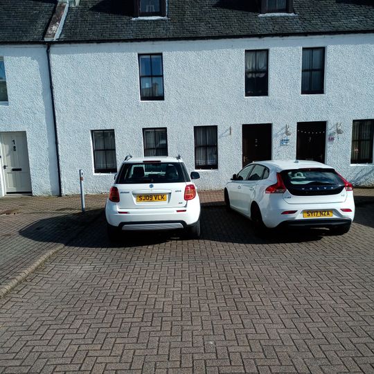 2 Priory Court, The Square, Beauly