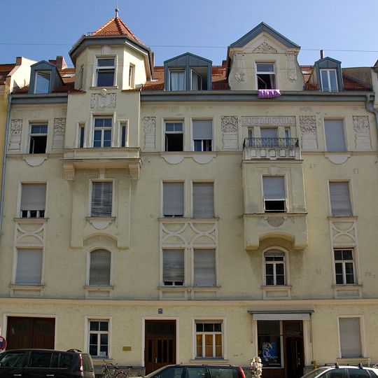 Mietshaus