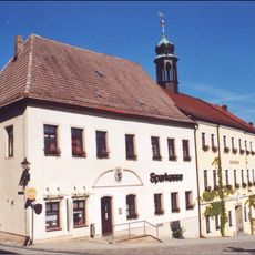 Wohnhaus in Ecklage in geschlossener Bebauung Alte Schulstraße 2