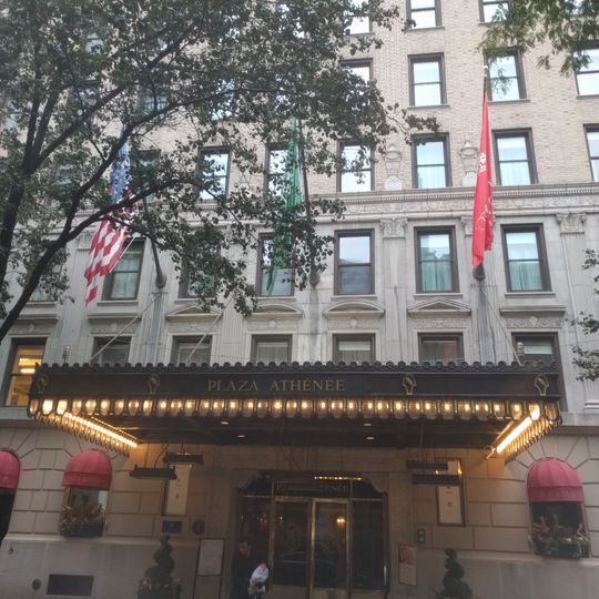 Plaza Athénée, New York