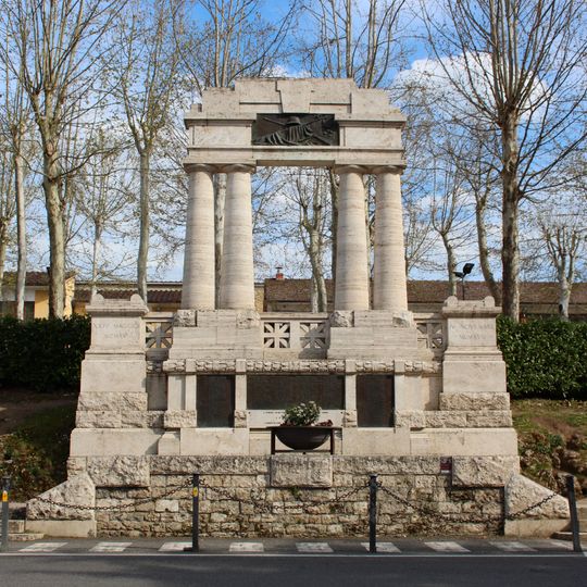 Monument to the fallen of Asciano in the first and second world wars