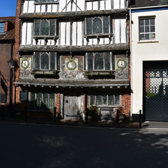 Old Tudor House Tiddy House