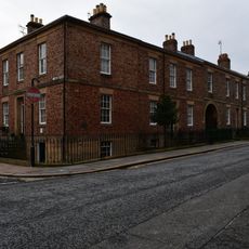 17 And 19, St Thomas' Street