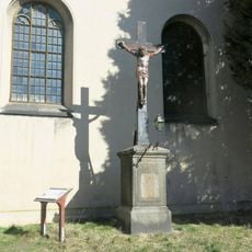 Kříž u kostela svatého Bartoloměje v Rumburku