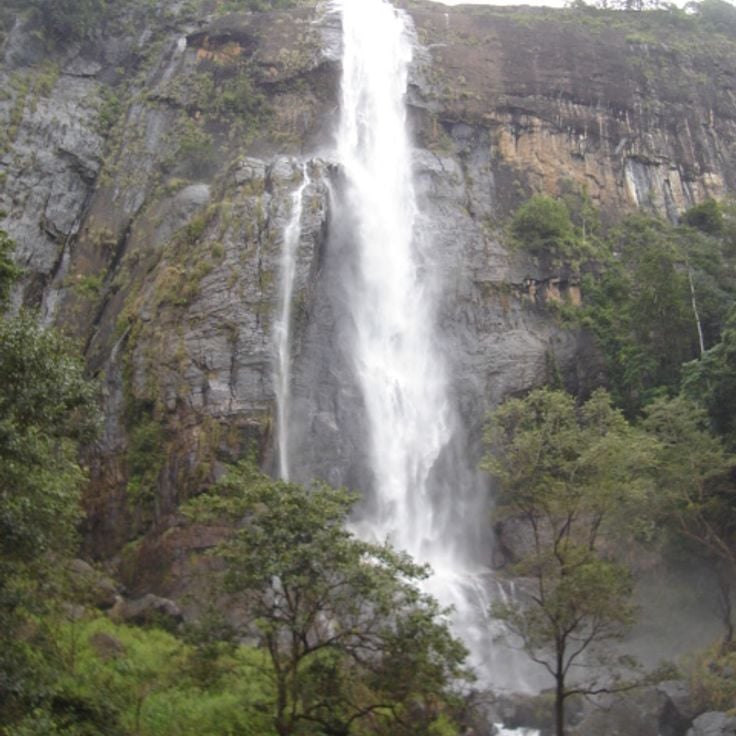 Diyaluma Waterval
