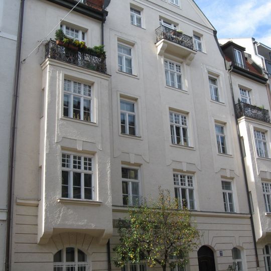 Jahnstraße 46