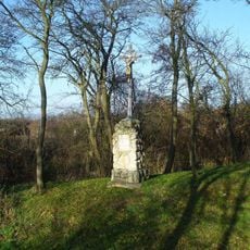 Kříž na jihozápadním okraji Nebužel