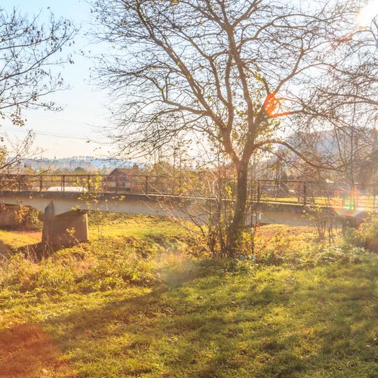 Lávka přes Tichou Orlici u Podhradí v Chocni