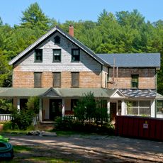 Cottage in the Pines