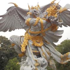 Jatayu & Rahwana Statue