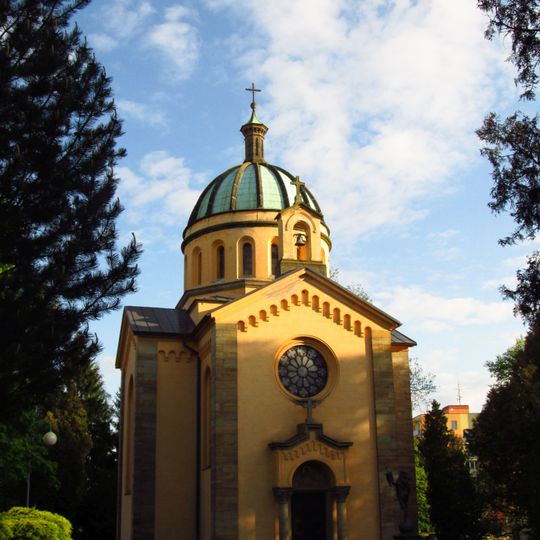 Kaple Proměnění Páně se Starým hřbitovem a pomníkem z roku 1866